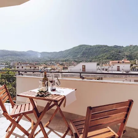 Lägenhet Casa Di Flo